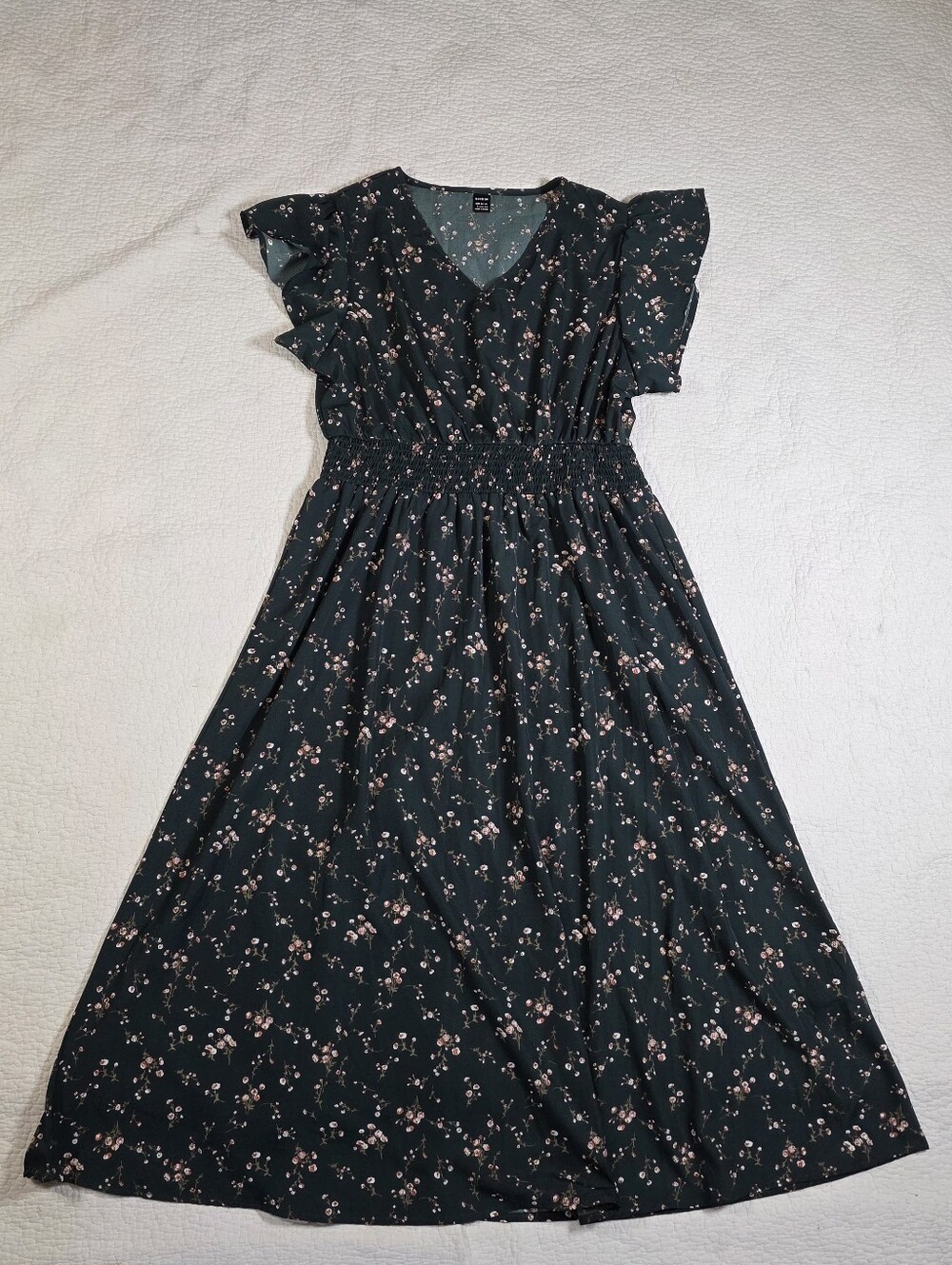 Shein Green Floral V-Neck Smocked Waist Flutter Sleeve Dress - Picture 2 of 8